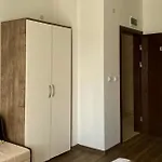 бялата къща Гостевой дом